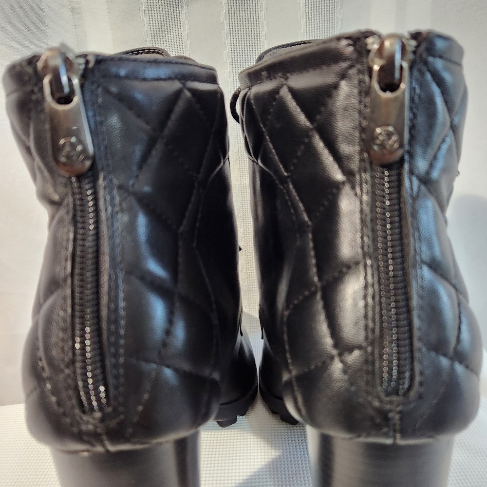 Adrienne Vittadini Trailer Black Leather Block Heel Lace-Up Boots Size 10 M - Picture 5 of 13